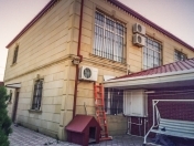 Satılır 4 otaqlı 600 m2 bağ evi Novxanı