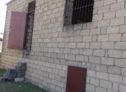 Satılır 4 otaqlı 300 m2 həyət evi Qobu