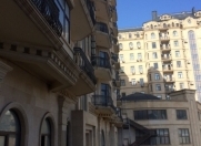 Satılır 3 otaqlı 75 m2 köhnə tikili Azadlıq meydanı