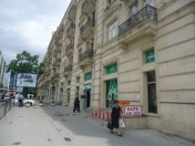 İcarəyə verilir 2 otaqlı 70 m2 köhnə tikili Qış parkı