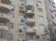 Satılır 4 otaqlı 174 m2 yeni tikili 8 mkr