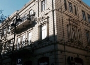 Satılır 4 otaqlı 100 m2 köhnə tikili Sahil m.