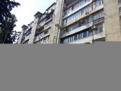 Satılır 5 otaqlı 200 m2 köhnə tikili Azadlıq prospekti m.