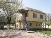 Satılır 4 otaqlı 2000 m2 bağ evi Novxanı