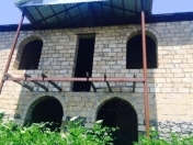 Satılır 9 otaqlı 448 m2 bağ evi Oğuz