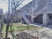 Satılır 4 otaqlı 258 m2 həyət evi Y.Ramana