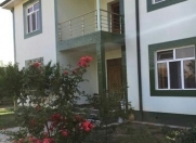 İcarəyə verilir 4 otaqlı 90 m2 həyət evi Oğuz