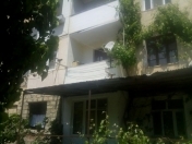 Satılır 4 otaqlı 76 m2 köhnə tikili Buzovna