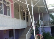 İcarəyə verilir 4 otaqlı 250 m2 həyət evi Qax