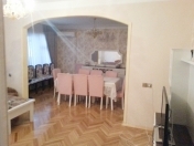 Satılır 5 otaqlı 120 m2 köhnə tikili 9 mkr