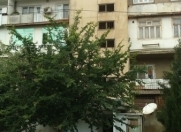 Satılır 2 otaqlı 70 m2 köhnə tikili Neftçilər m.