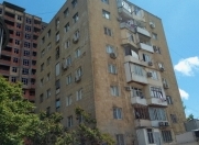 İcarəyə verilir 2 otaqlı 80 m2 köhnə tikili İnşaatçılar m.