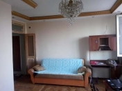 Satılır 1 otaqlı 40 m2 köhnə tikili Elmlər Akademiyası m.