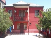 Satılır 8 otaqlı 240 m2 həyət evi Y.Günəşli