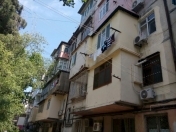 Satılır 2 otaqlı 55 m2 köhnə tikili 2 mkr