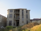 Satılır 10 otaqlı 520 m2 həyət evi Badamdar