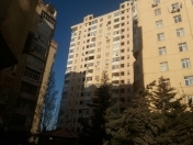 Satılır 3 otaqlı 130 m2 yeni tikili 2 mkr