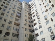 Satılır 4 otaqlı 161 m2 yeni tikili Qara Qarayev m.