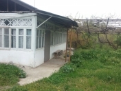 Satılır 6 otaqlı 2200 m2 həyət evi Qazax