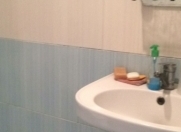 İcarəyə verilir 2 otaqlı 45 m2 köhnə tikili Ayna Sultanova heykəli