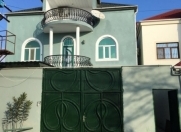 İcarəyə verilir 8 otaqlı 350 m2 həyət evi Babək Plaza