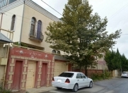 İcarəyə verilir 5 otaqlı 250 m2 bağ evi 8 km