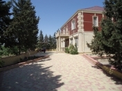 İcarəyə verilir 5 otaqlı 280 m2 bağ evi Bilgəh