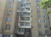 Satılır 3 otaqlı 90 m2 köhnə tikili Neftçilər m.