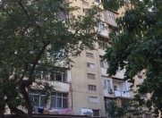 İcarəyə verilir 3 otaqlı 65 m2 köhnə tikili Ayna Sultanova heykəli