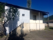 Satılır 6 otaqlı 1000 m2 obyekt Qax