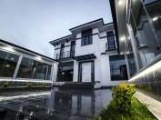 Satılır 6 otaqlı 310 m2 həyət evi Badamdar