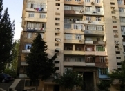 Satılır 1 otaqlı 40 m2 köhnə tikili 9 mkr