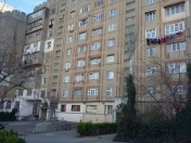 Satılır 3 otaqlı 90 m2 köhnə tikili 9 mkr