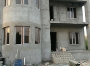 Satılır 8 otaqlı 380 m2 həyət evi Buzovna