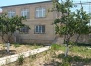İcarəyə verilir 5 otaqlı 280 m2 bağ evi Novxanı