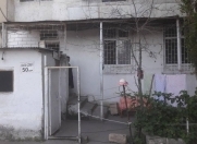Satılır 2 otaqlı 33 m2 köhnə tikili Bakıxanov