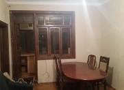 Satılır 3 otaqlı 66 m2 köhnə tikili 2 mkr