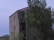 Satılır 12 otaqlı 380 m2 bağ evi Sumqayıt