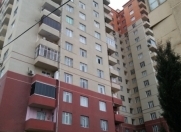 Satılır 3 otaqlı 120 m2 yeni tikili Memar Əcəmi m.