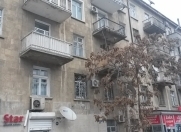 Satılır 1 otaqlı 30 m2 köhnə tikili Elmlər Akademiyası m.