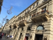 İcarəyə verilir 3 otaqlı 122 m2 köhnə tikili Sahil m.