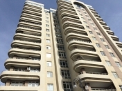 İcarəyə verilir 3 otaqlı 180 m2 yeni tikili Sahil m.