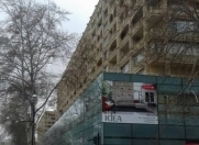 Satılır 4 otaqlı 98 m2 köhnə tikili Sahil m.