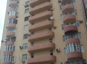 Satılır 3 otaqlı 105 m2 köhnə tikili 8 mkr