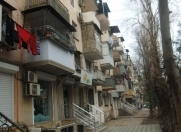 Satılır 3 otaqlı 90 m2 köhnə tikili Hüseyn Cavid parkı