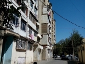 Satılır 3 otaqlı 63 m2 köhnə tikili 8 km