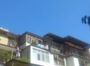 Satılır 4 otaqlı 82 m2 köhnə tikili İnşaatçılar m.