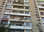 Satılır 4 otaqlı 100 m2 köhnə tikili Qara Qarayev m.