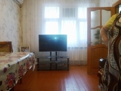 Satılır 2 otaqlı 42 m2 köhnə tikili 2 mkr