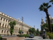 İcarəyə verilir 3 otaqlı 120 m2 köhnə tikili İçəri Şəhər m.